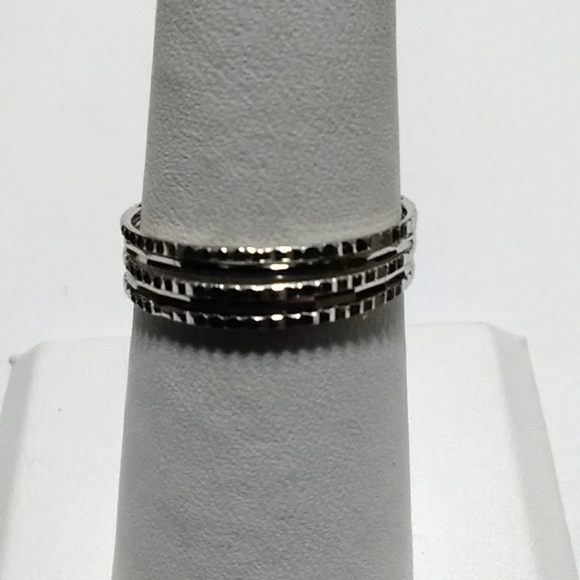 Sterling Ring - Picture 4 of 8